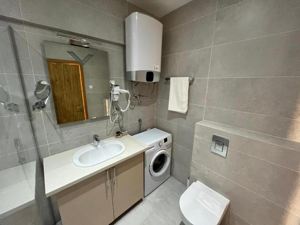 Apartments Lux Budva Bilik gambar